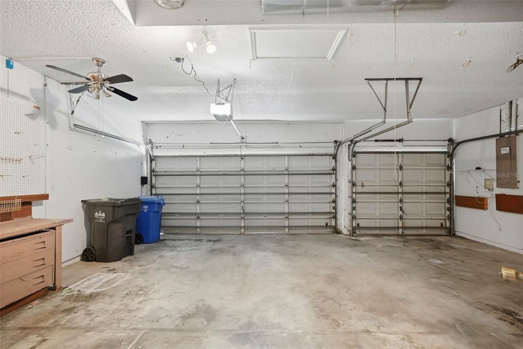 For Sale: $450,000 (4 beds, 3 baths, 2323 Square Feet)