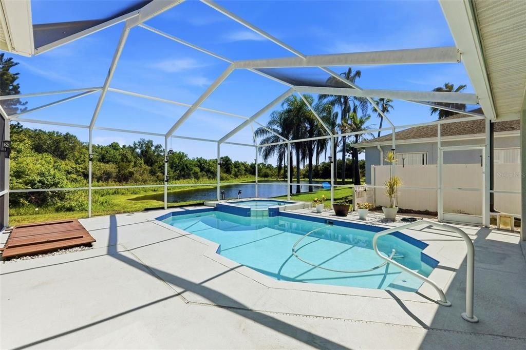 For Sale: $450,000 (4 beds, 3 baths, 2323 Square Feet)