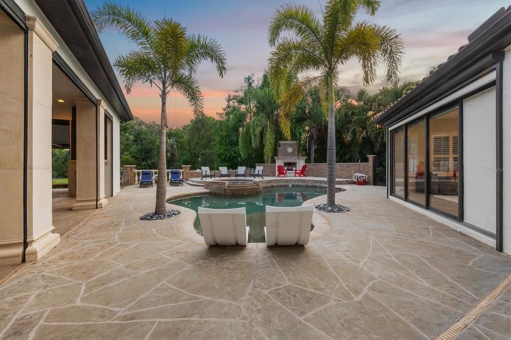 For Sale: $2,950,000 (4 beds, 4 baths, 4369 Square Feet)