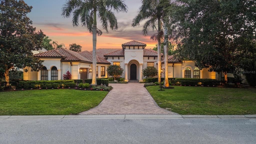 For Sale: $2,950,000 (4 beds, 4 baths, 4369 Square Feet)
