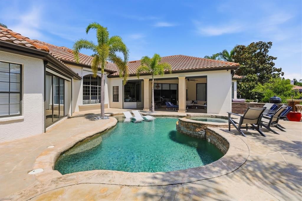 For Sale: $2,950,000 (4 beds, 4 baths, 4369 Square Feet)