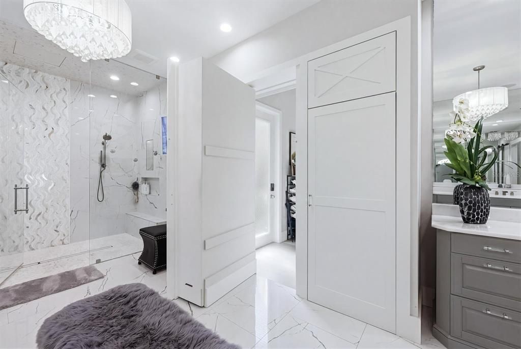 For Sale: $2,950,000 (4 beds, 4 baths, 4369 Square Feet)