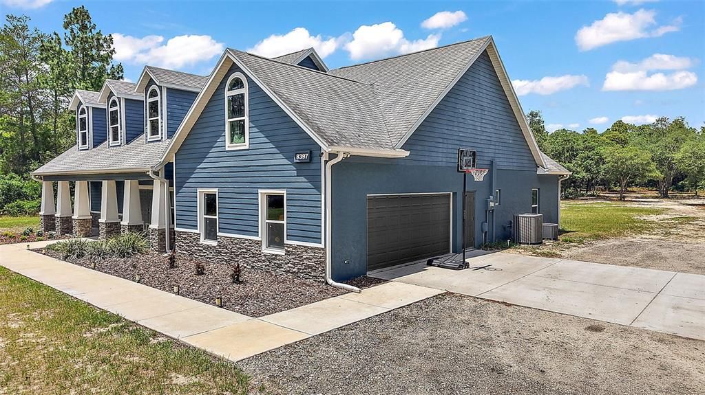 Active With Contract: $675,000 (4 beds, 3 baths, 3142 Square Feet)
