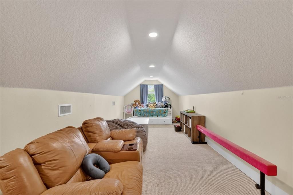 Active With Contract: $675,000 (4 beds, 3 baths, 3142 Square Feet)