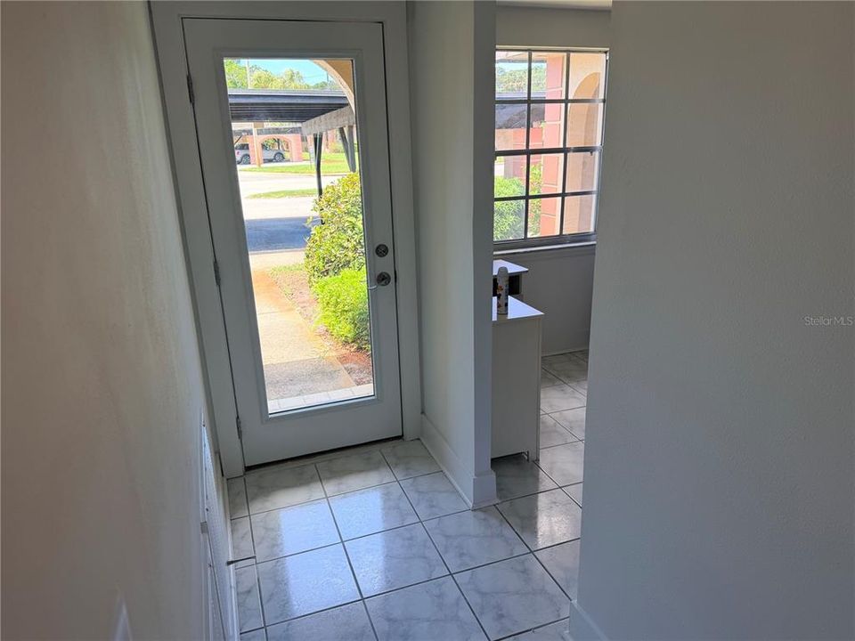For Sale: $89,000 (2 beds, 1 baths, 975 Square Feet)