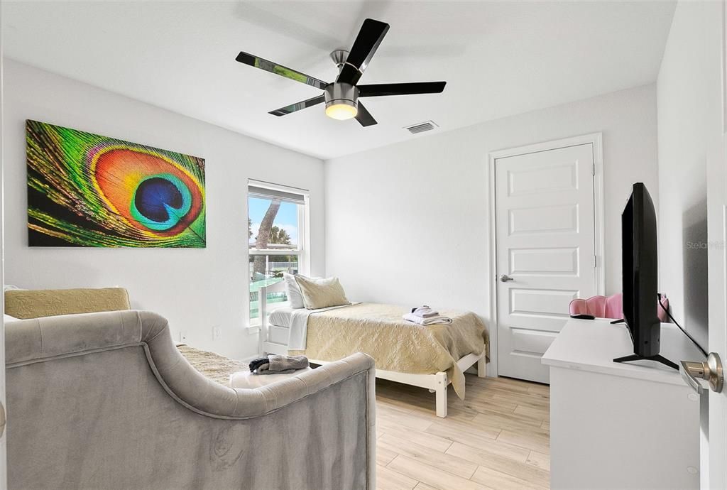 For Sale: $599,900 (4 beds, 2 baths, 2145 Square Feet)