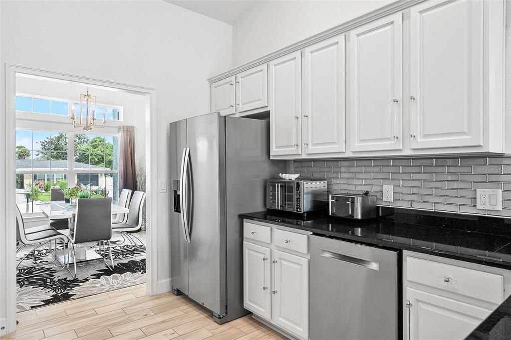 For Sale: $599,900 (4 beds, 2 baths, 2145 Square Feet)