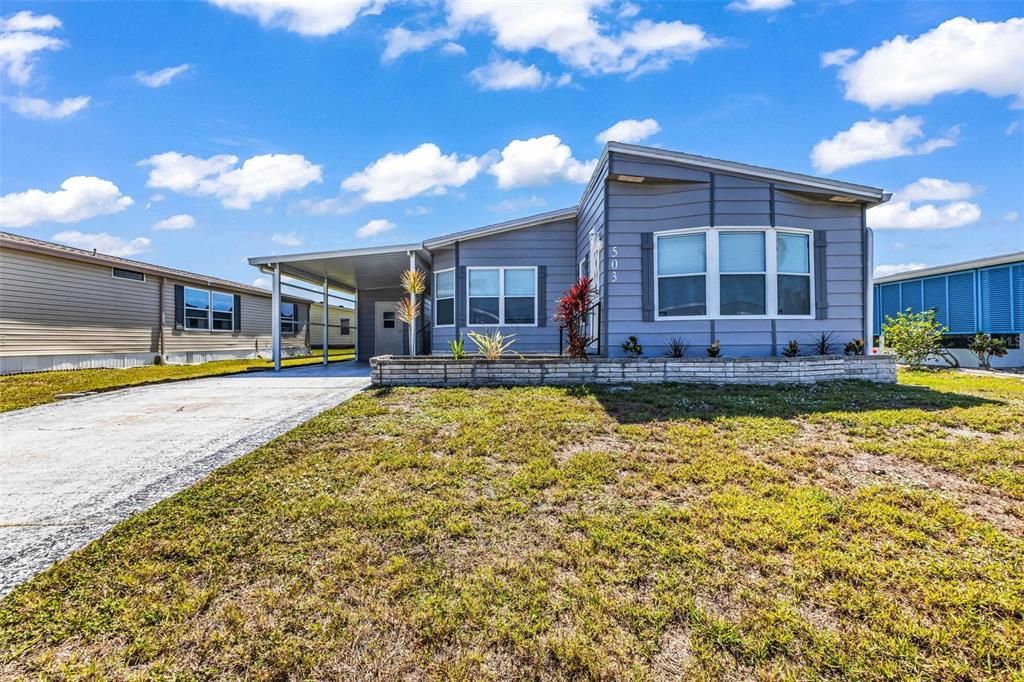 На продажу: $129,900 (2 спален, 2 ванн, 1088 Квадратных фут)