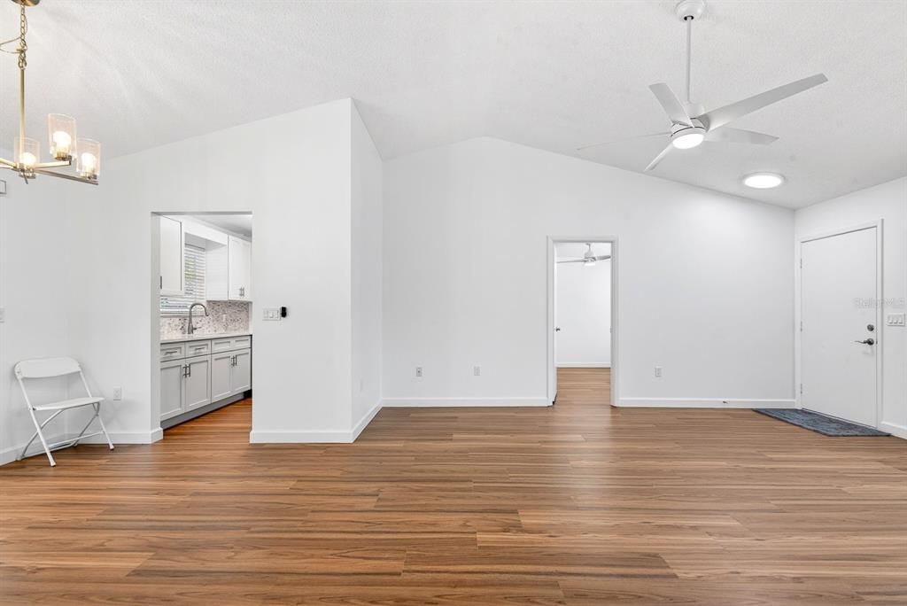 В аренду: $2,900 (3 спален, 2 ванн, 1144 Квадратных фут)