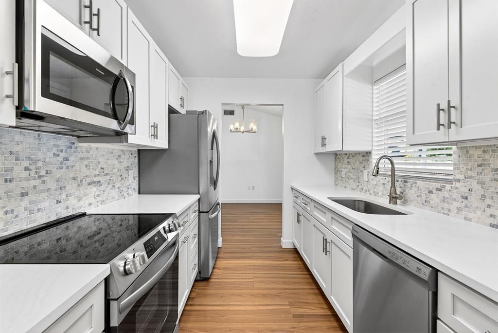 В аренду: $2,900 (3 спален, 2 ванн, 1144 Квадратных фут)