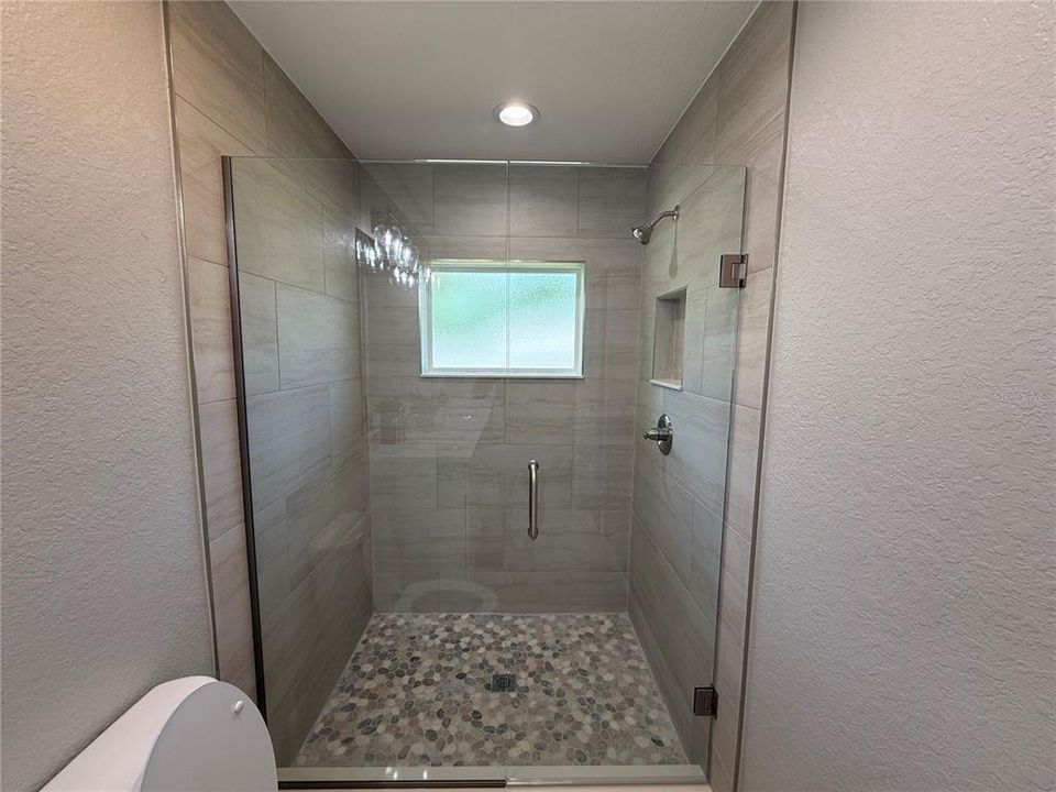 Под контрактом: $279,999 (3 спален, 2 ванн, 1459 Квадратных фут)
