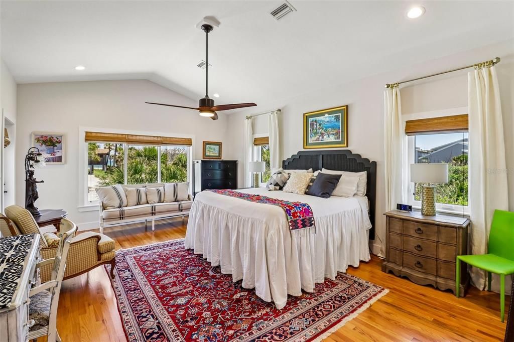 For Sale: $1,785,000 (3 beds, 3 baths, 2535 Square Feet)