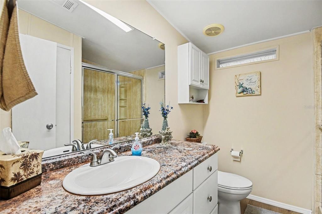 En Venta: $159,300 (2 camas, 2 baños, 1100 Pies cuadrados)