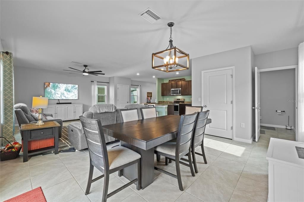 For Sale: $475,000 (4 beds, 2 baths, 2260 Square Feet)