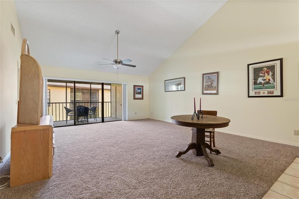 For Sale: $199,737 (2 beds, 2 baths, 1300 Square Feet)
