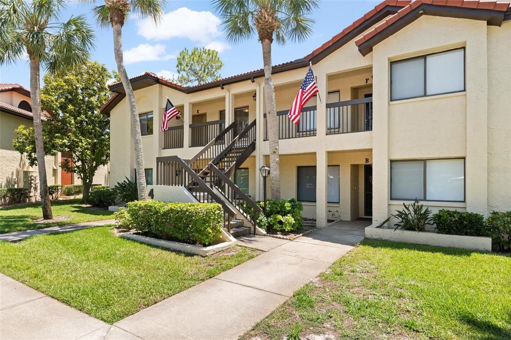 For Sale: $199,737 (2 beds, 2 baths, 1300 Square Feet)