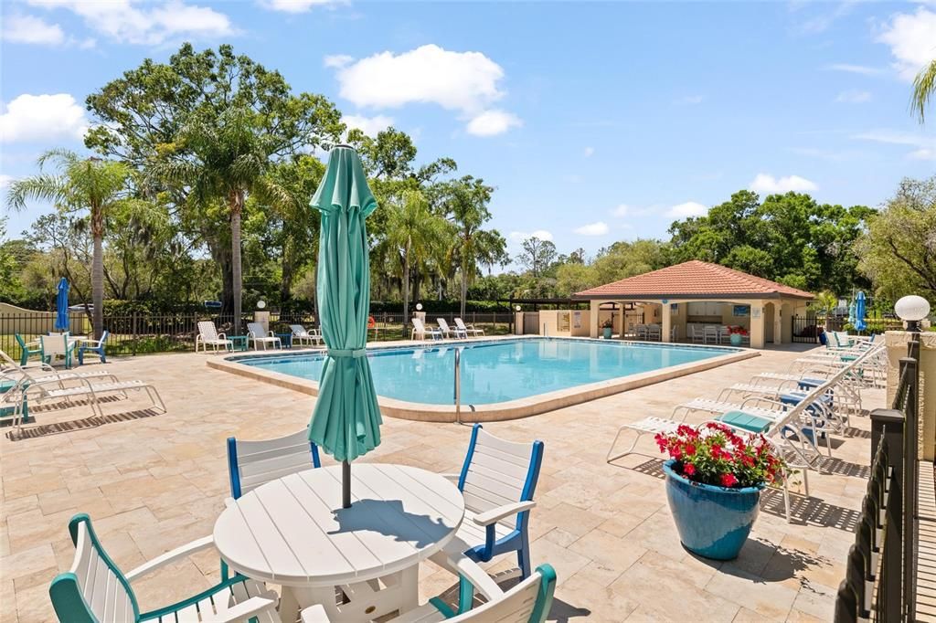 For Sale: $199,737 (2 beds, 2 baths, 1300 Square Feet)