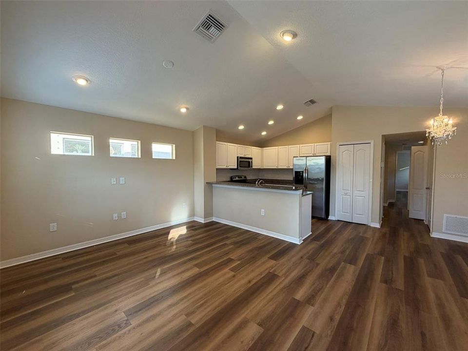 En Venta: $329,900 (2 camas, 2 baños, 1080 Pies cuadrados)