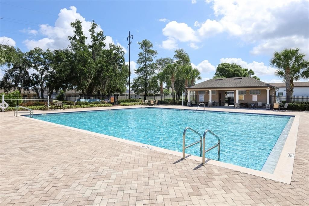 For Sale: $350,000 (4 beds, 2 baths, 1744 Square Feet)