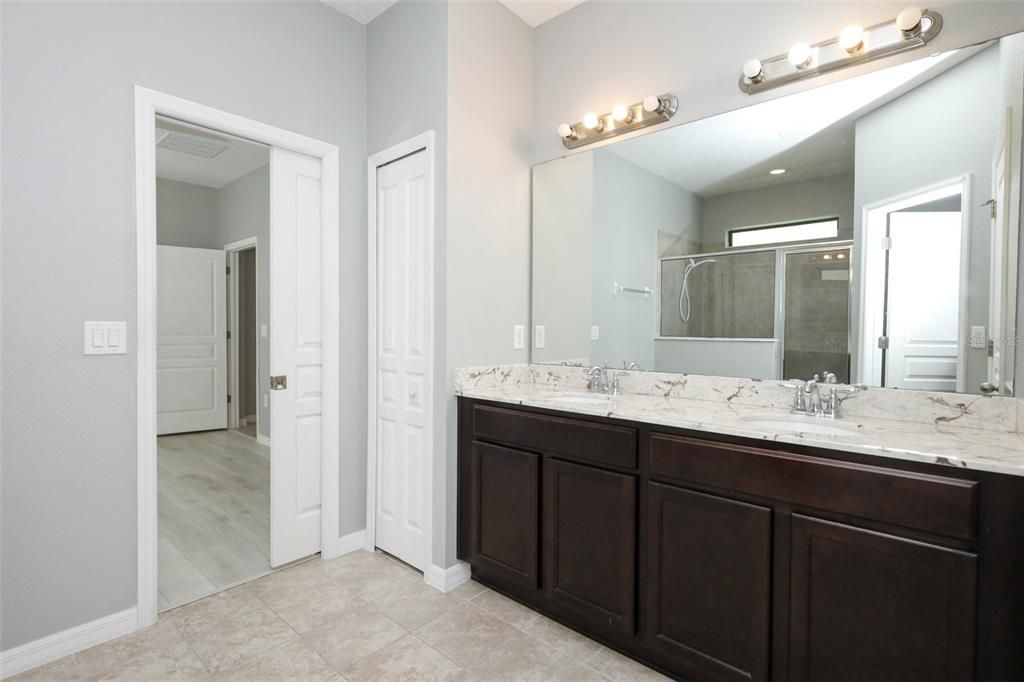 For Sale: $350,000 (4 beds, 2 baths, 1744 Square Feet)