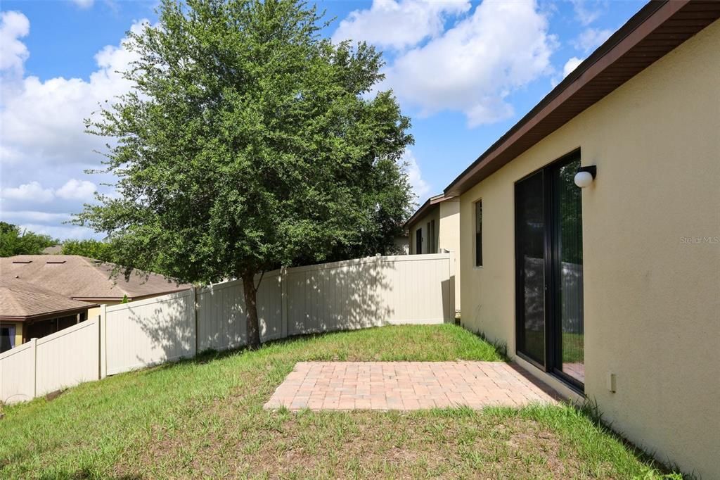 For Sale: $350,000 (4 beds, 2 baths, 1744 Square Feet)