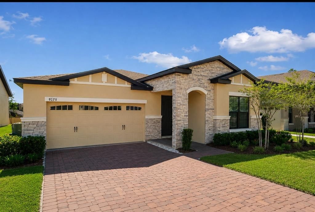 For Sale: $350,000 (4 beds, 2 baths, 1744 Square Feet)