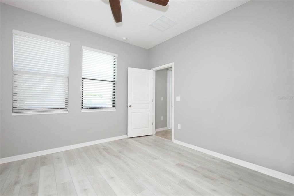 For Sale: $350,000 (4 beds, 2 baths, 1744 Square Feet)