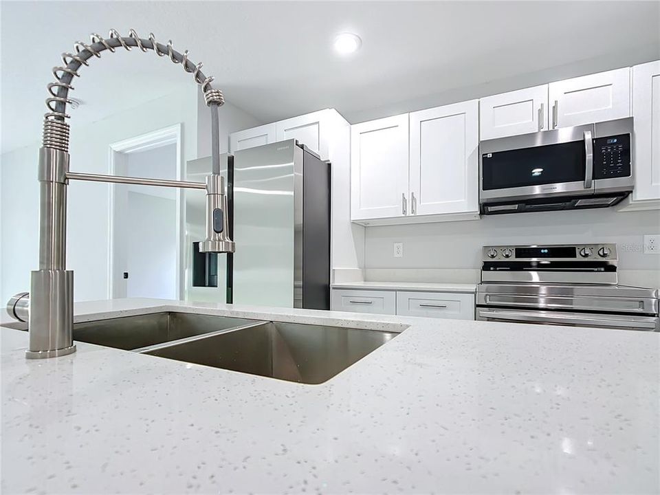 For Rent: $1,940 (3 beds, 2 baths, 1270 Square Feet)