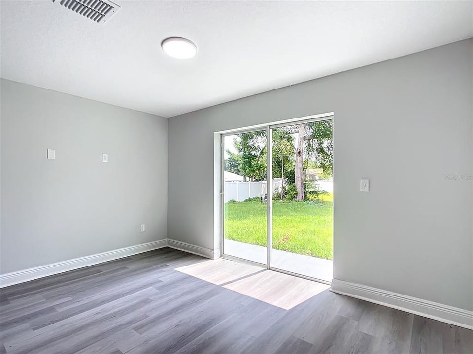 For Rent: $1,940 (3 beds, 2 baths, 1270 Square Feet)
