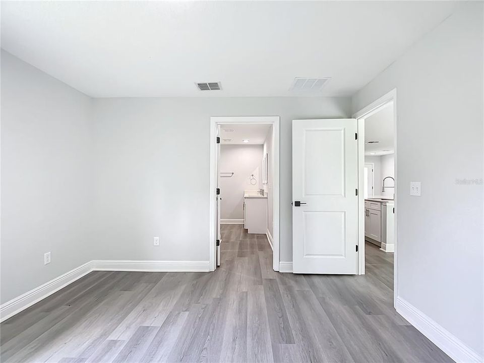 For Rent: $1,940 (3 beds, 2 baths, 1270 Square Feet)