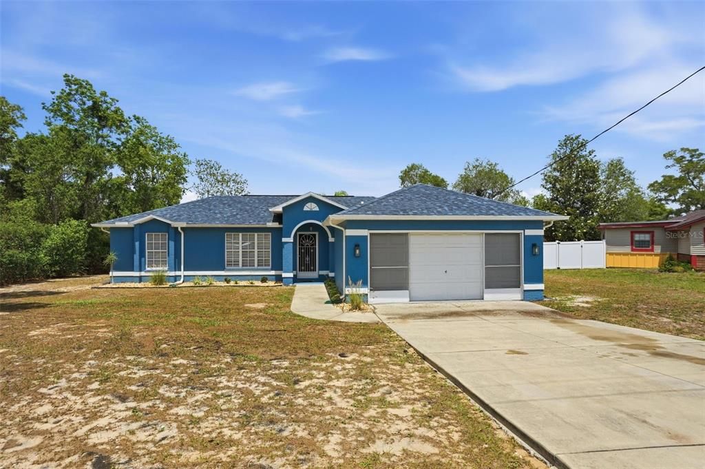 Active With Contract: $349,900 (3 beds, 2 baths, 1368 Square Feet)