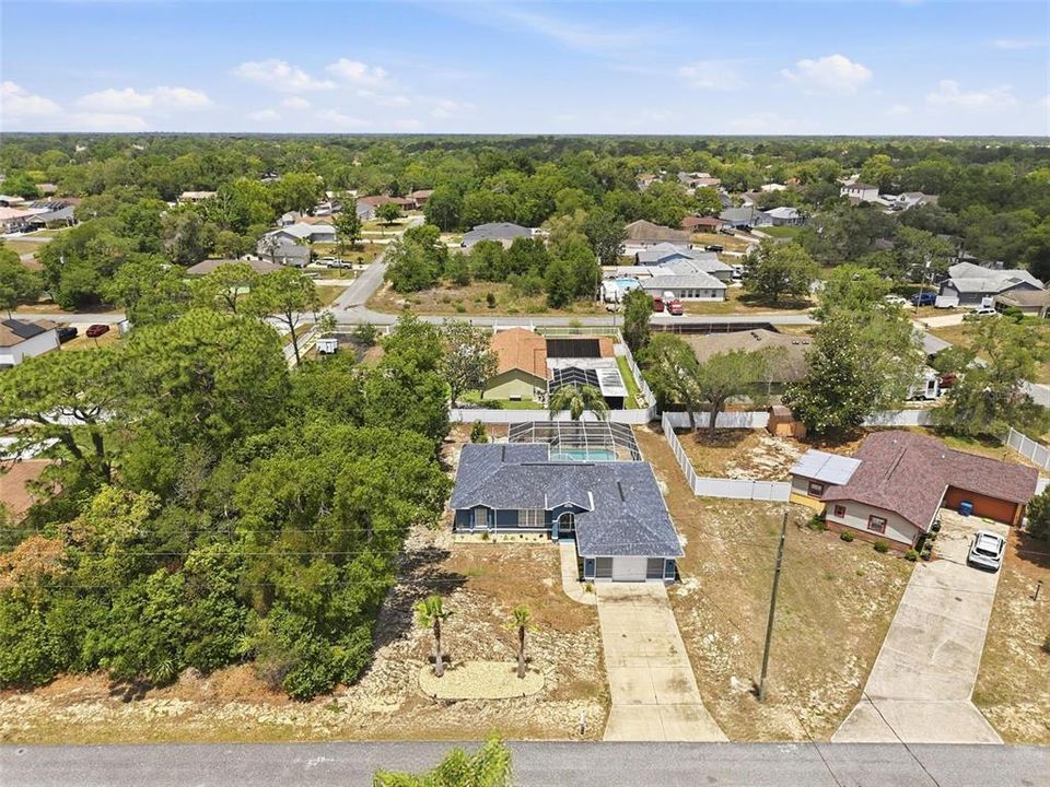 Active With Contract: $349,900 (3 beds, 2 baths, 1368 Square Feet)