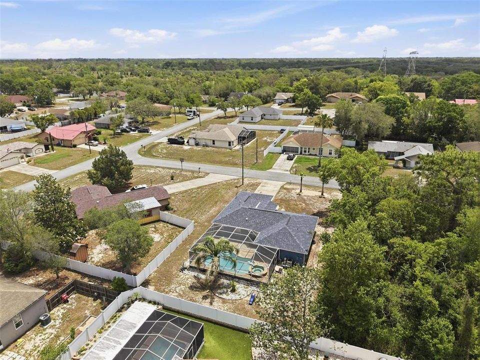 Active With Contract: $349,900 (3 beds, 2 baths, 1368 Square Feet)