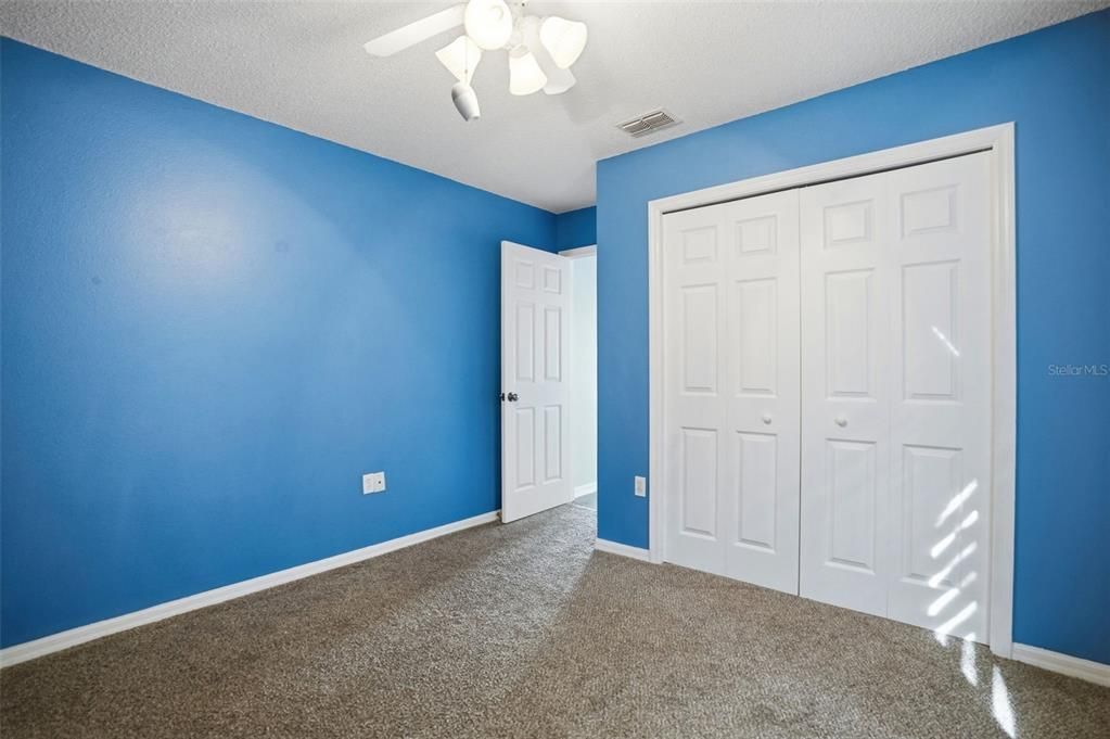 Active With Contract: $349,900 (3 beds, 2 baths, 1368 Square Feet)