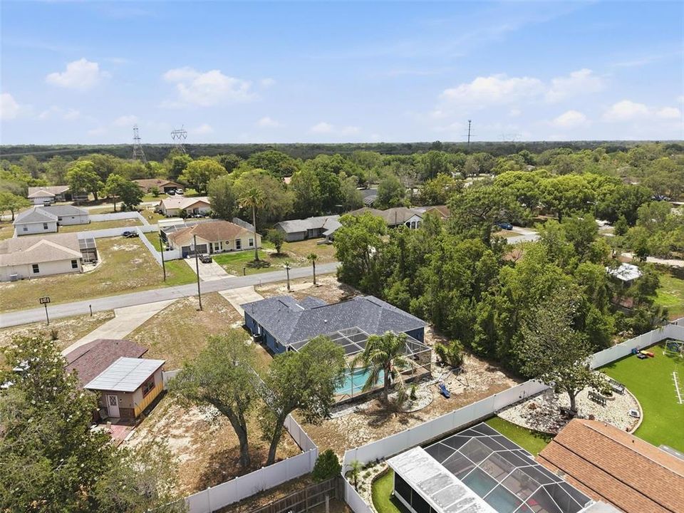 Active With Contract: $349,900 (3 beds, 2 baths, 1368 Square Feet)