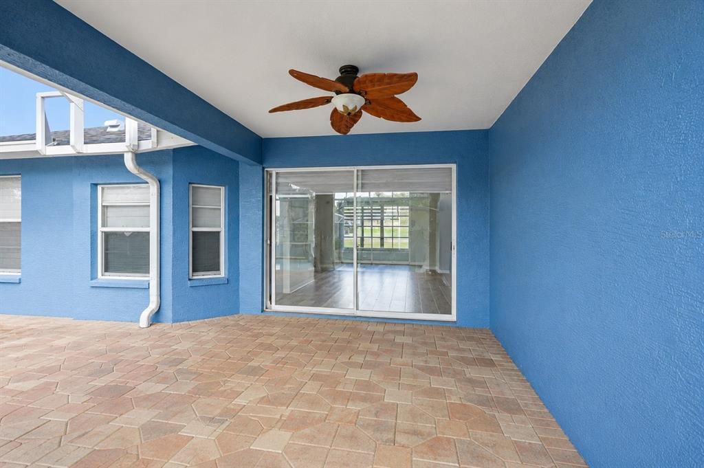 Active With Contract: $349,900 (3 beds, 2 baths, 1368 Square Feet)