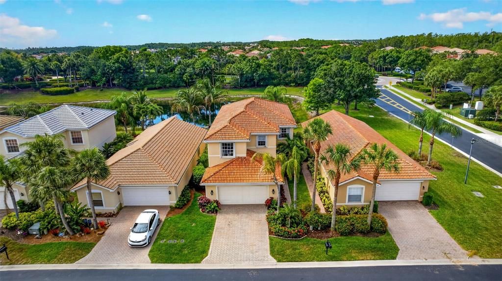 For Sale: $449,000 (5 beds, 3 baths, 2655 Square Feet)