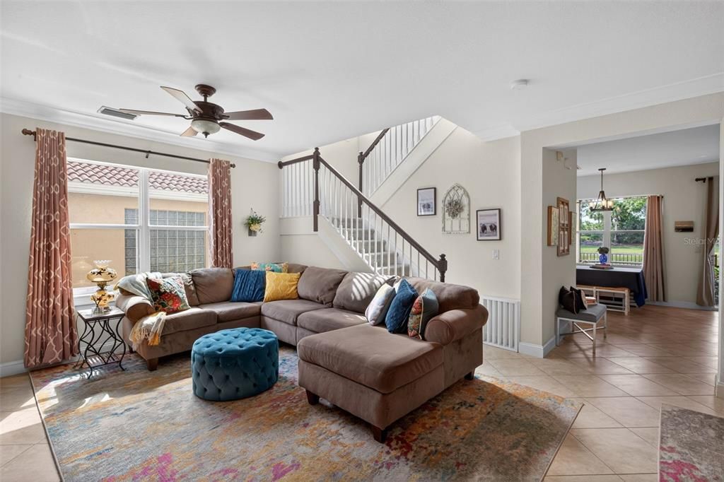 For Sale: $449,000 (5 beds, 3 baths, 2655 Square Feet)