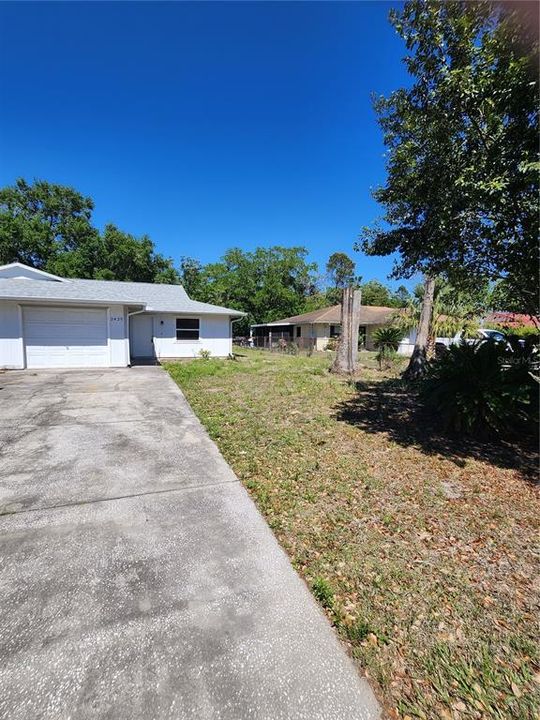 For Rent: $2,300 (4 beds, 2 baths, 1057 Square Feet)