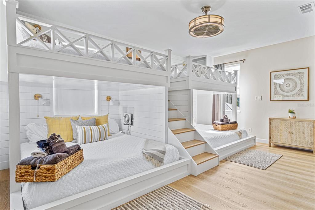 For Sale: $1,950,000 (5 beds, 4 baths, 2378 Square Feet)