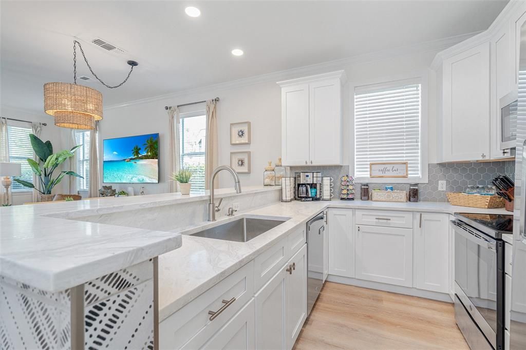 For Sale: $1,950,000 (5 beds, 4 baths, 2378 Square Feet)