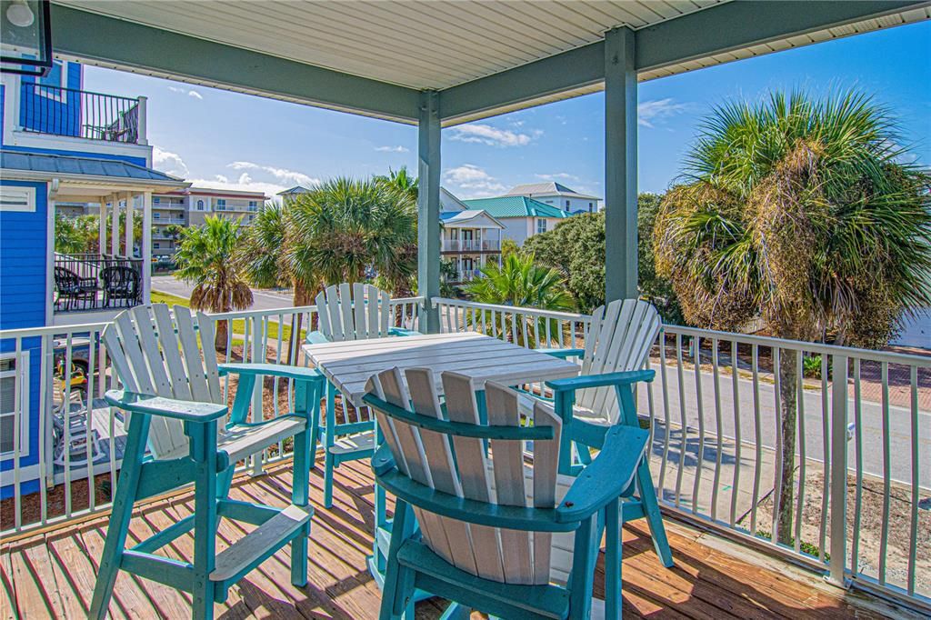 For Sale: $1,950,000 (5 beds, 4 baths, 2378 Square Feet)