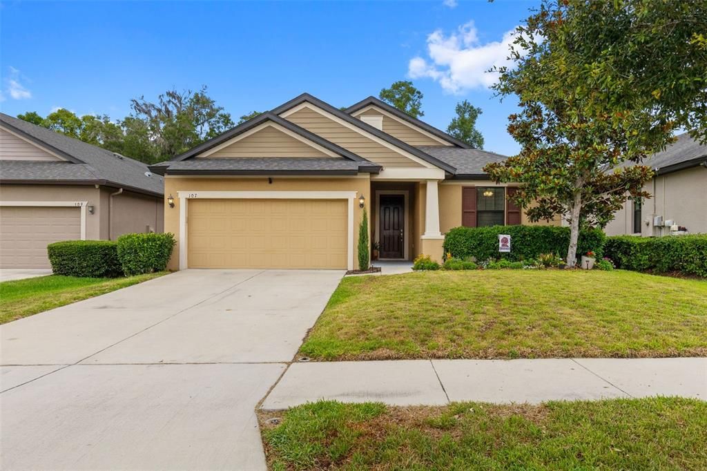 For Sale: $429,500 (4 beds, 2 baths, 1921 Square Feet)