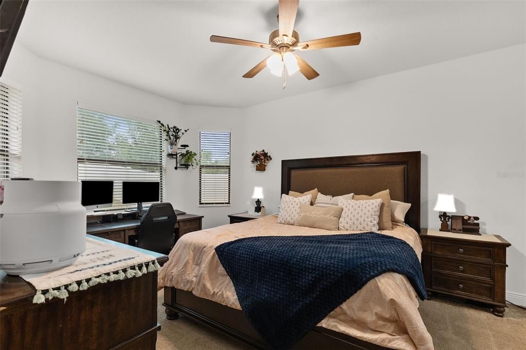 For Sale: $429,500 (4 beds, 2 baths, 1921 Square Feet)