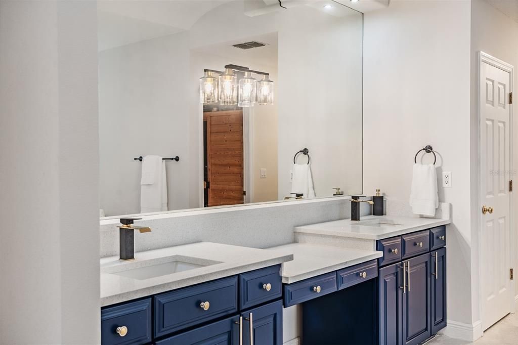 En Venta: $1,199,900 (3 camas, 3 baños, 3426 Pies cuadrados)