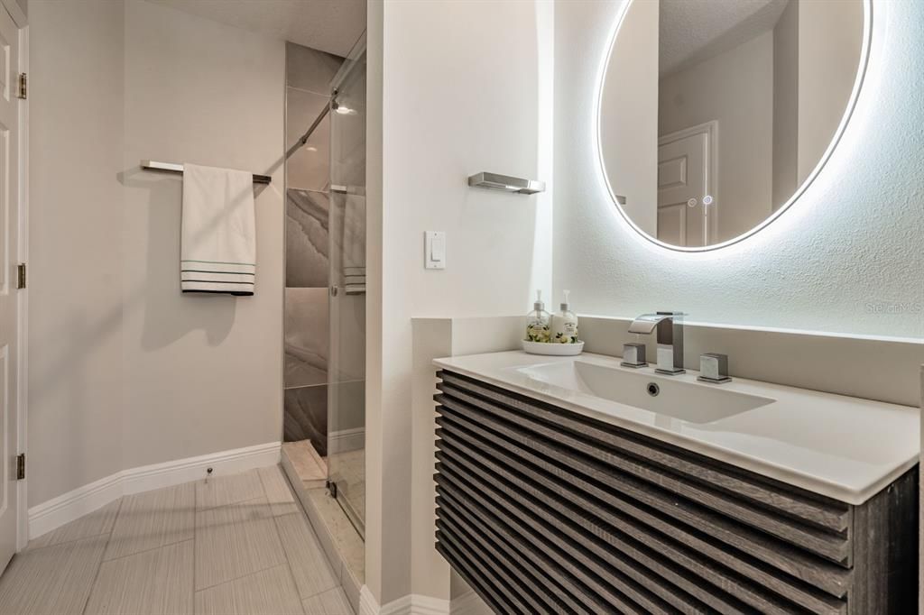 En Venta: $1,199,900 (3 camas, 3 baños, 3426 Pies cuadrados)