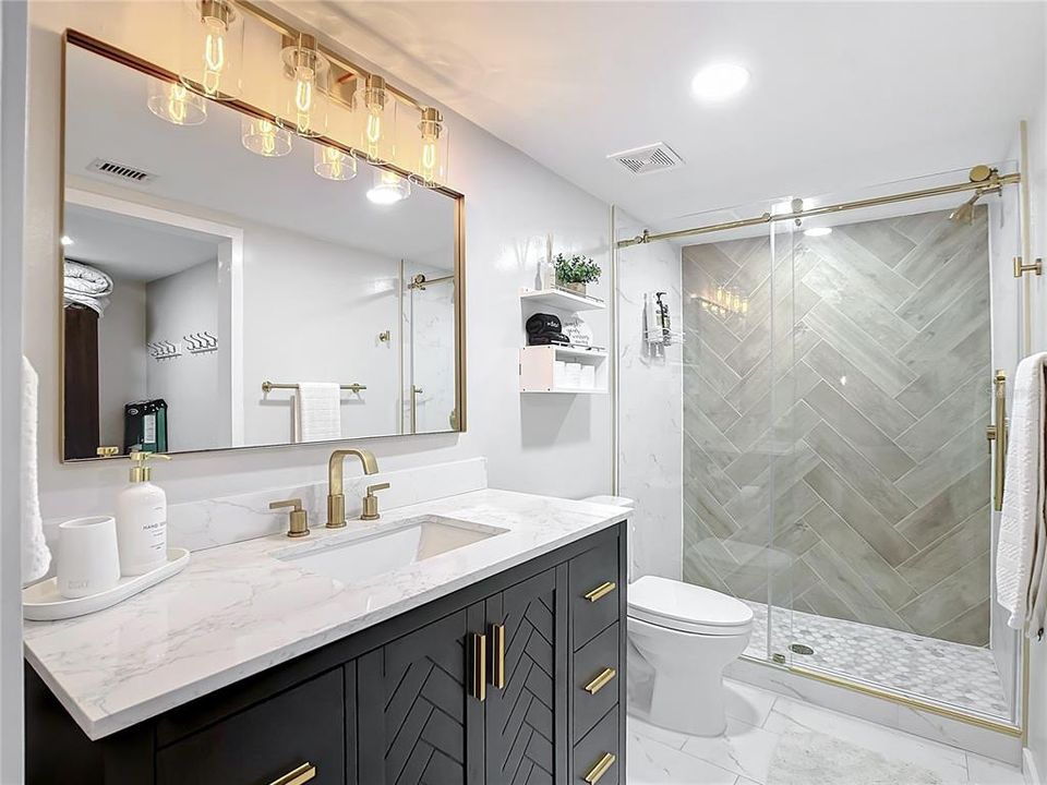 En Venta: $619,000 (2 camas, 0 baños, 1055 Pies cuadrados)