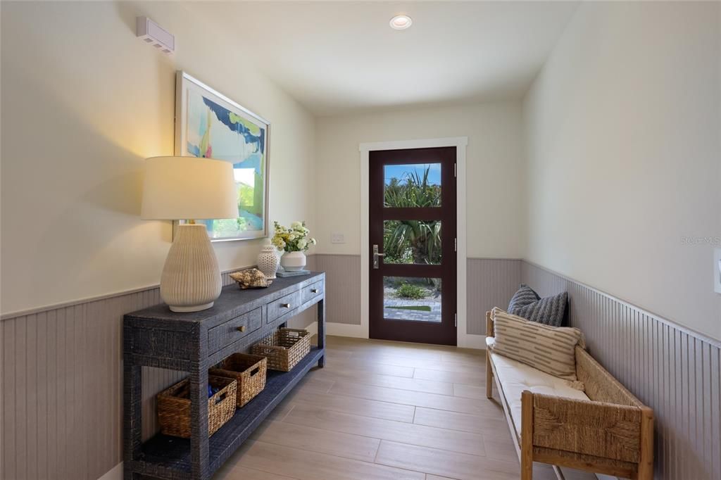 For Sale: $2,390,000 (3 beds, 3 baths, 2031 Square Feet)