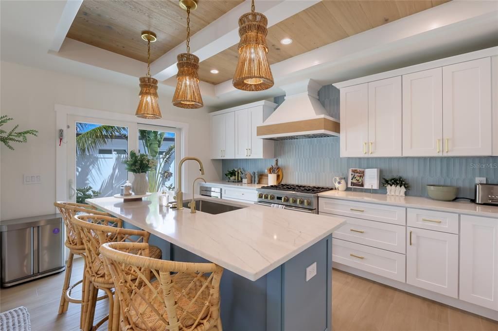 For Sale: $2,390,000 (3 beds, 3 baths, 2031 Square Feet)