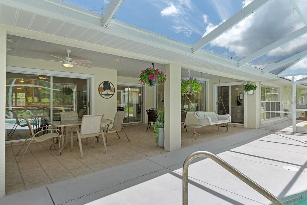 For Sale: $427,900 (4 beds, 2 baths, 2182 Square Feet)